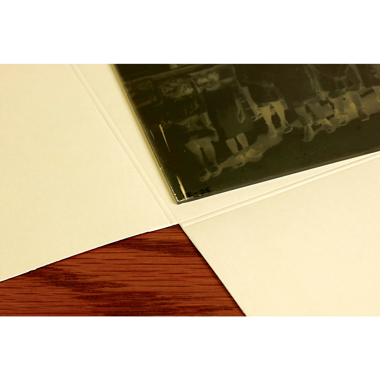 Gaylord Archival® 80 Lb. Text Buffered Four-Flap Negative Enclosures With Scores (50-Pack) 4 Gaylord Archival® 80 Lb. Text Buffered Four-Flap Negative Enclosures With Scores (50-Pack) - Image 2